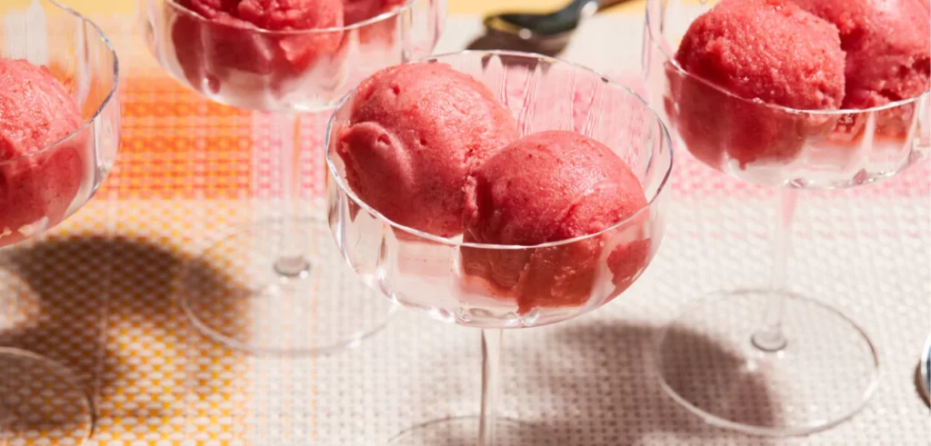 Sorbet od jagoda s pjenušcem